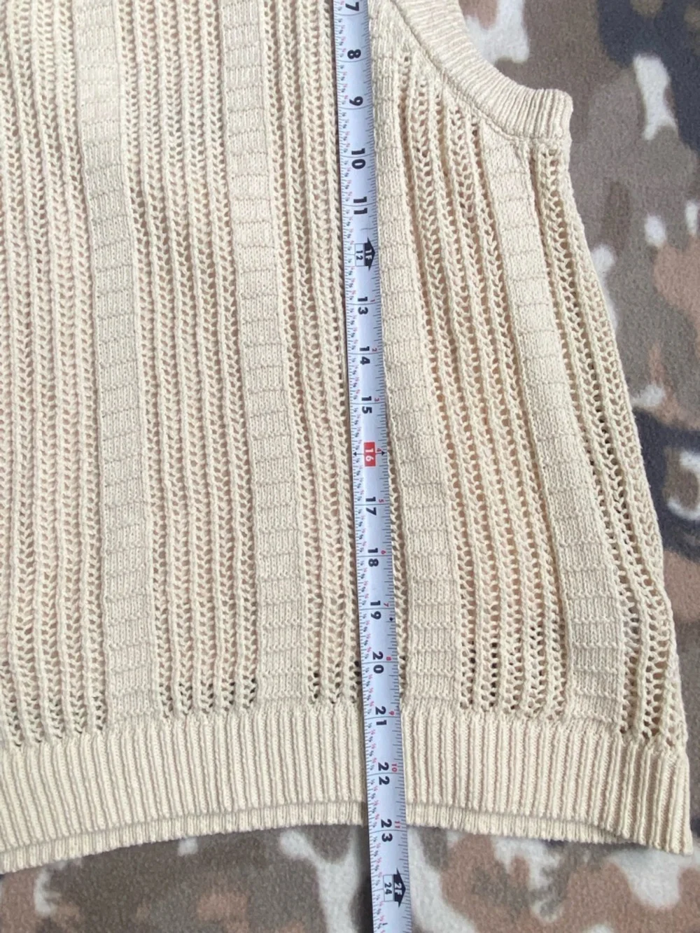 Rachel Roy Ivory Mesh Crochet Sweater Vest Sleeveless Open Knit Crewneck Medium. - Picture 4 of 11